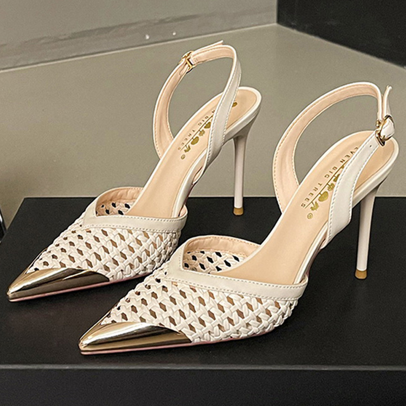 صنادل نسائية أنيقة من BIGTREE  - مراجعة Shoe Tree وسعره