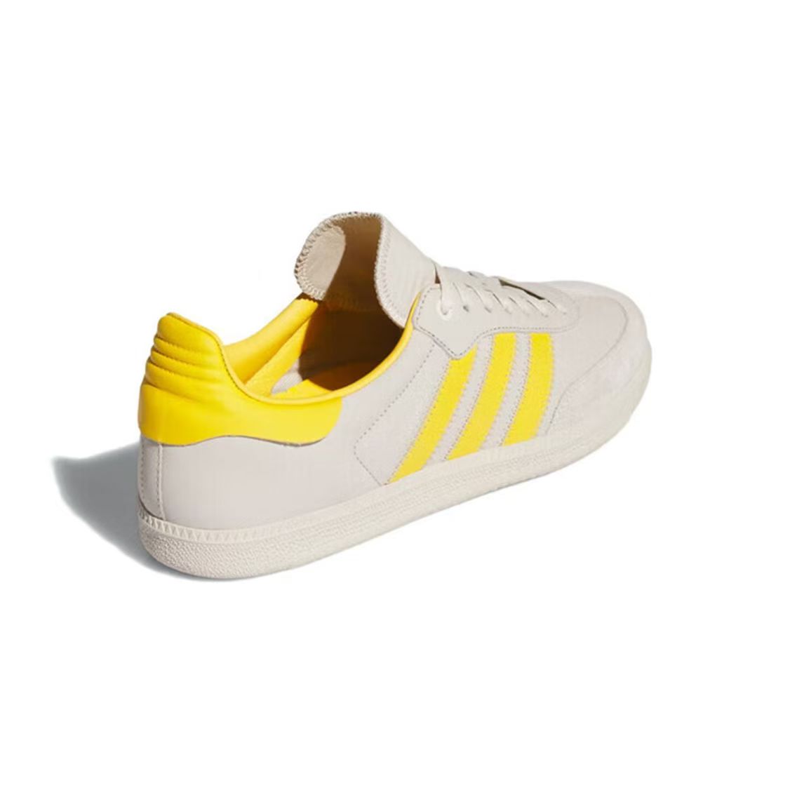 أديداس أوريجينالز × فاريل سامب - مراجعة Adidas Shoes Samba وسعره