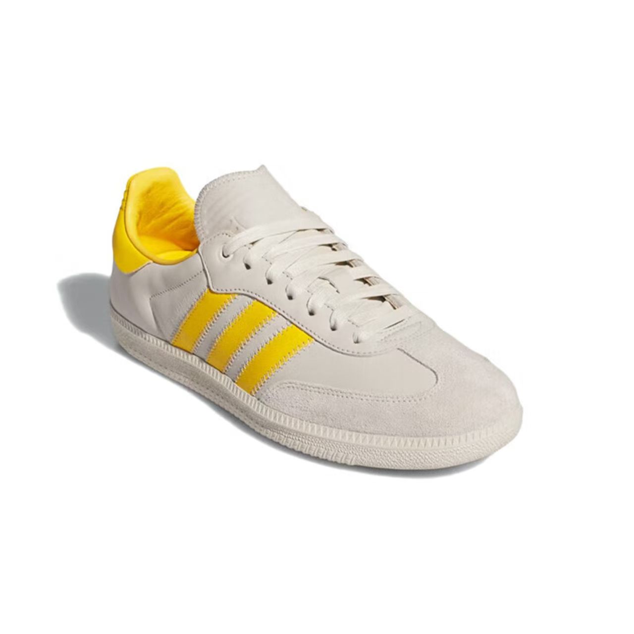 أديداس أوريجينالز × فاريل سامب - مراجعة Adidas Shoes Samba وسعره